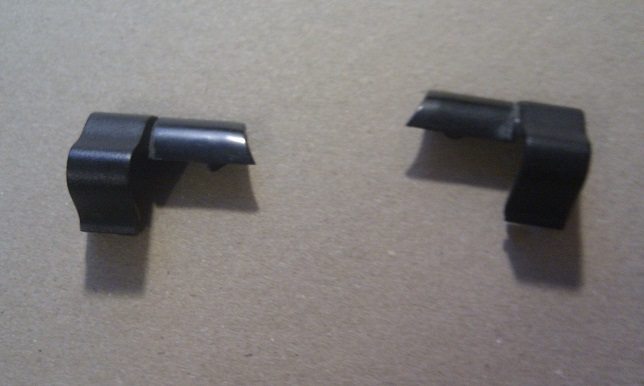 Krytky pantů netbook Acer one 751