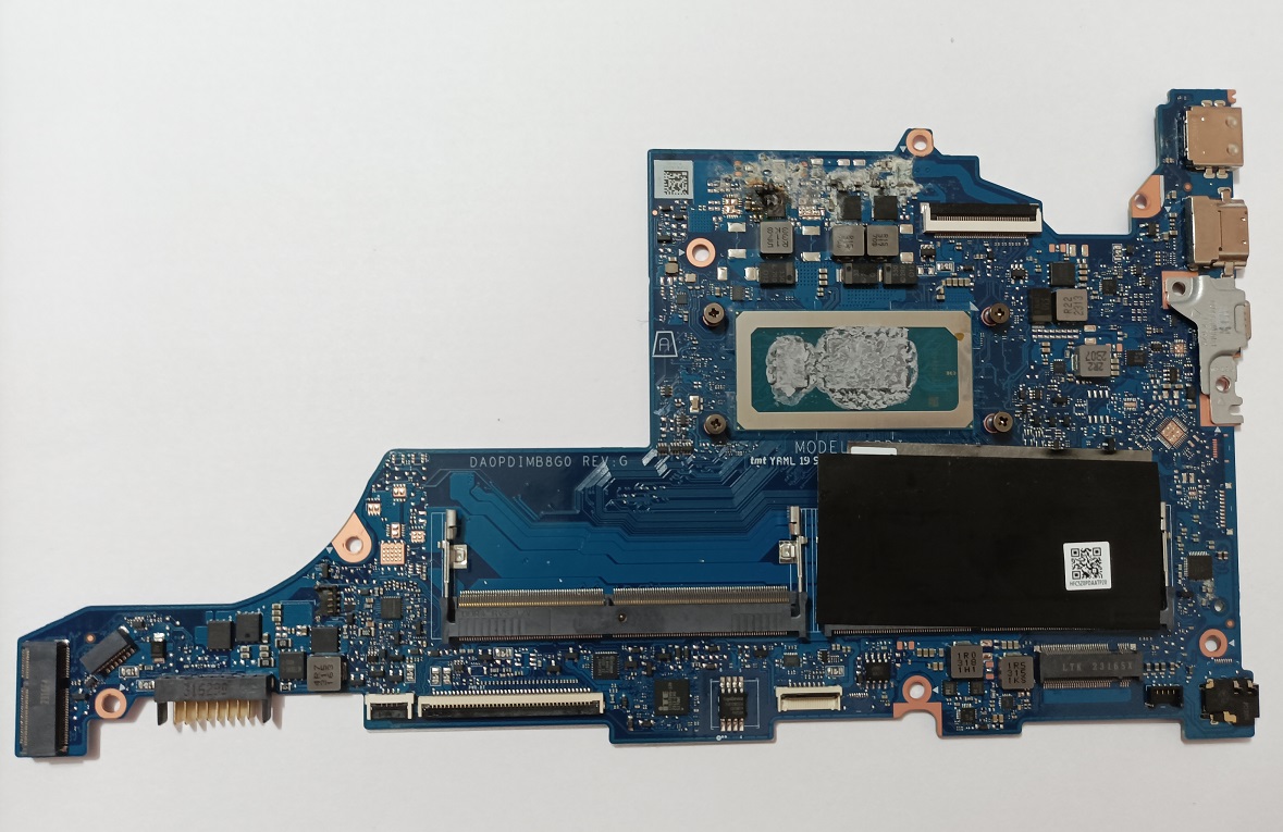 Nefunkční základní deska HP 250 G10