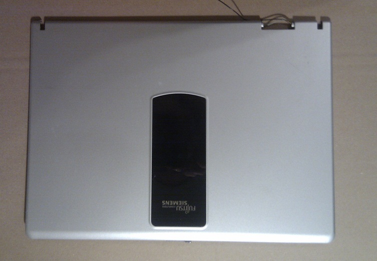 Fujitsu Siemens AMILO Pa 1538 - zadní kryt LCD