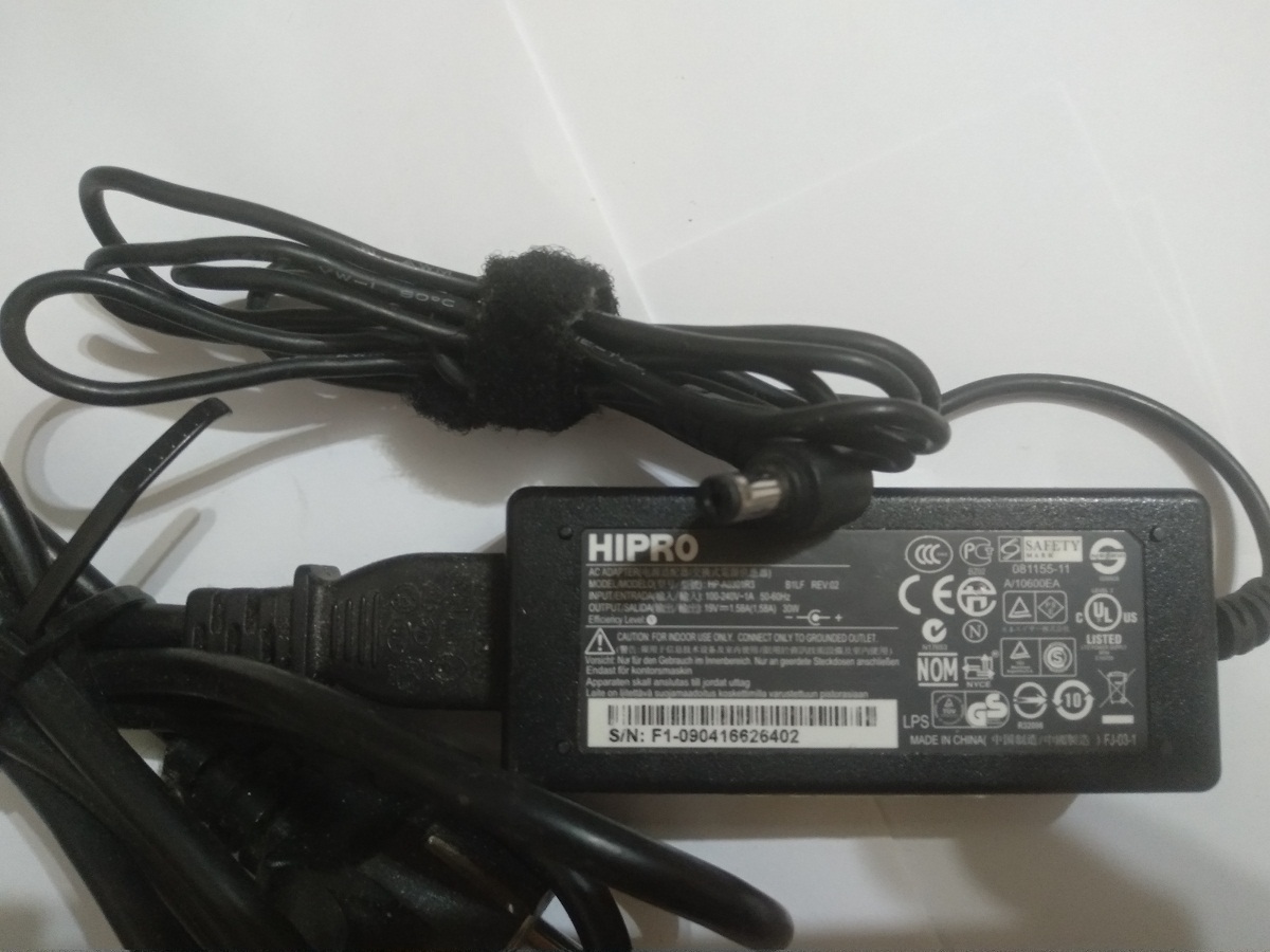 Síťový adaptér pro notebooky Acer 002