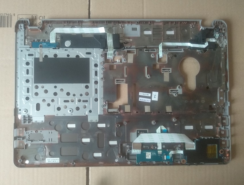 Plastový díl - palmrest a touchpad HP ProBook 4530s 4535s